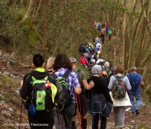 Un momento della giornata organizzata dall'associazione Mangia Trekking