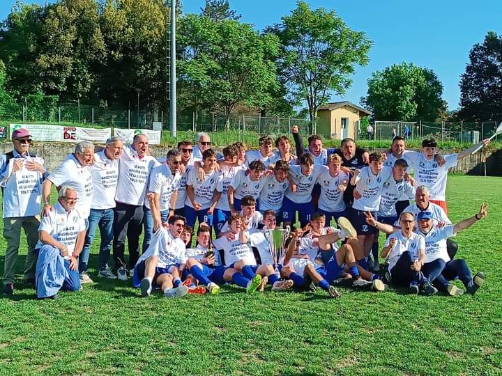 Calcio Giovanile: il trionfo della Pontremolese che vince il campionato degli Juniores Provinciali